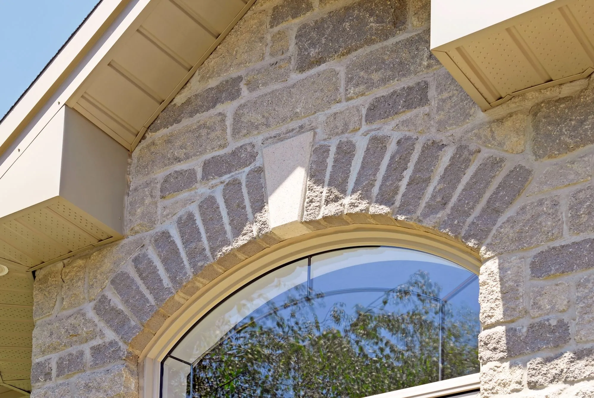 Indiana limestone keystone, classic profile, Tulip Precast