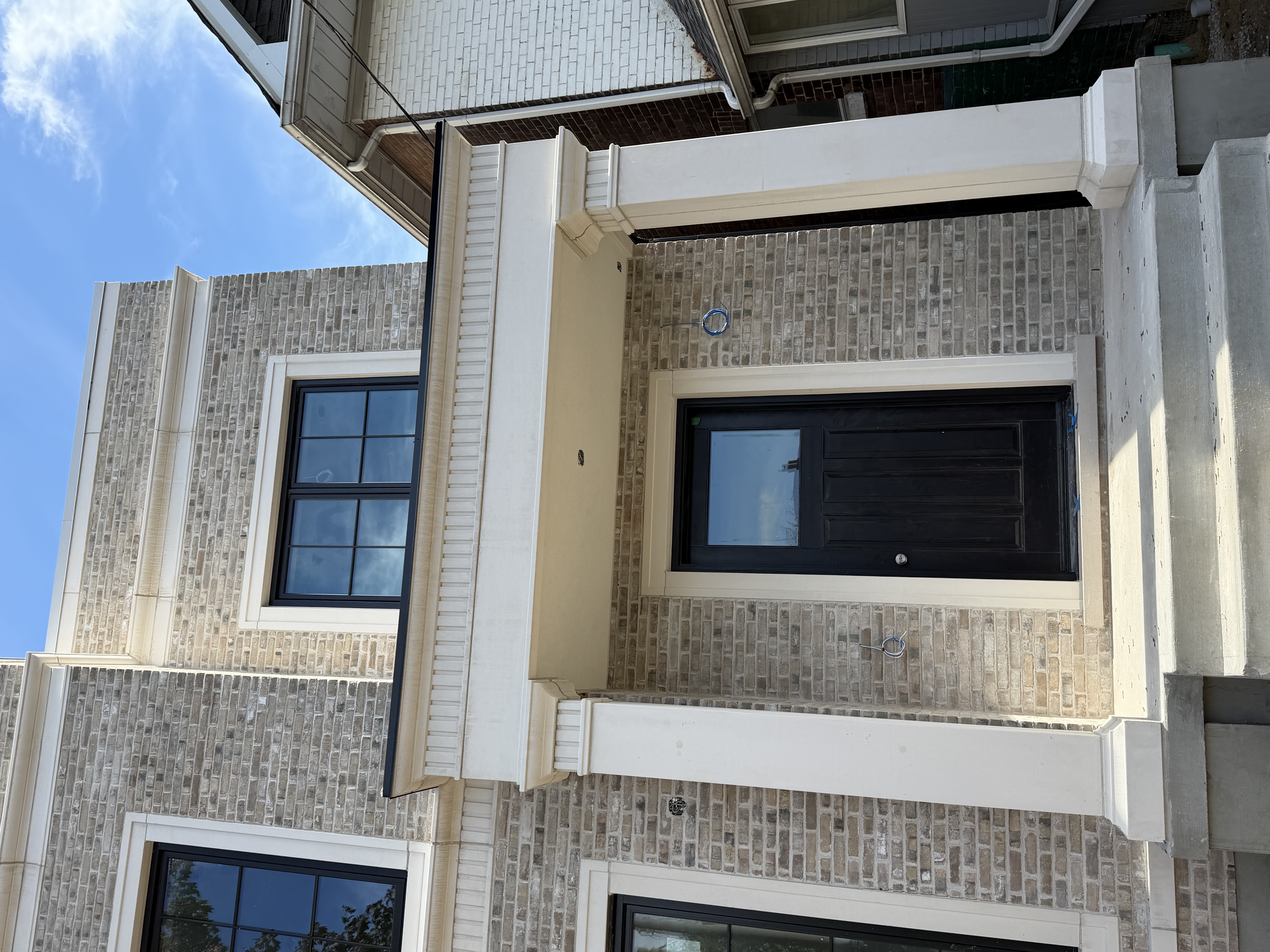 Precast concrete commercial entry system, Toronto